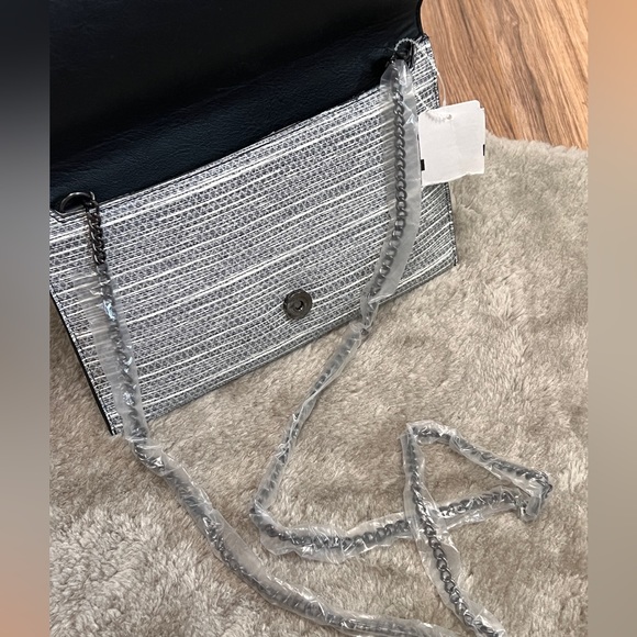 Brand new chain purse - Picture 5 of 5